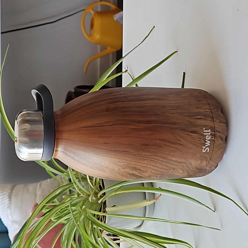 S'well 64 oz / 1900 mL Stainless Steel Water Bottle in Teakwood